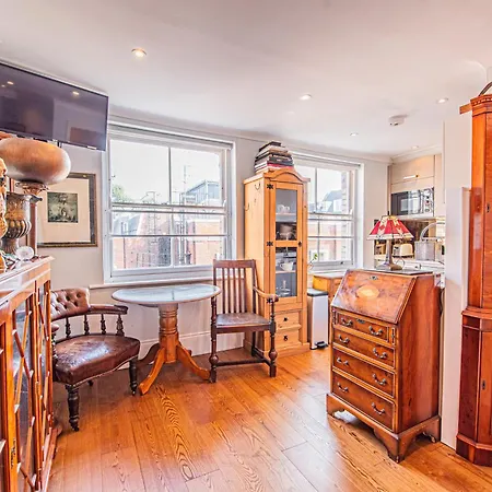 Stylish 1-Bed Flat In Soho - Prime Central London Exterior photo