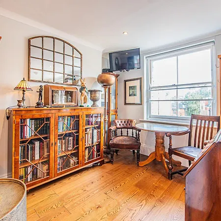Stylish 1-Bed Flat In Soho - Prime Central London Exterior photo