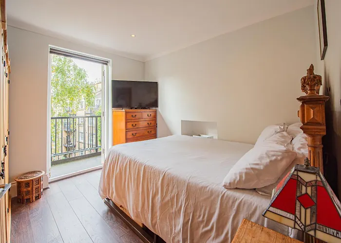 Stylish 1-Bed Flat In Soho - Prime Central London